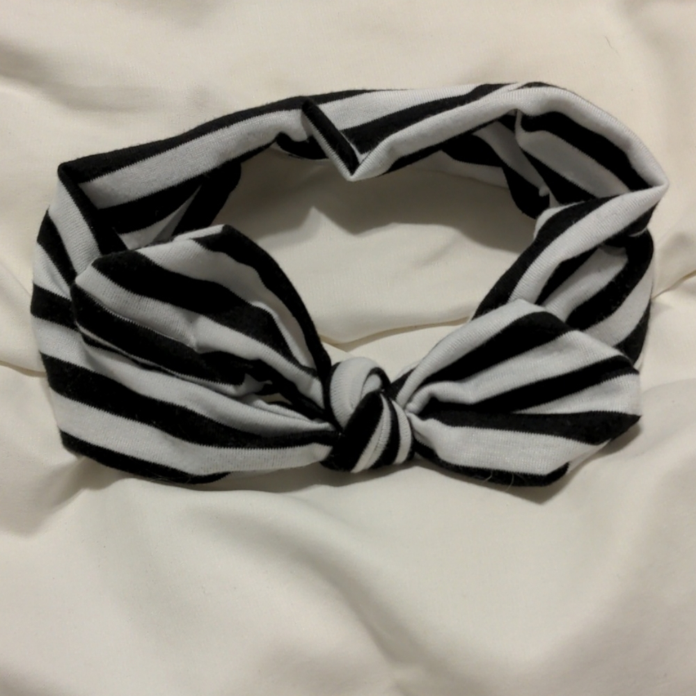 NWOT bow headband